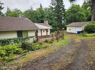 2020 NE Surf Ave, Lincoln City, OR 97367
