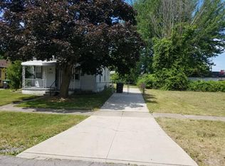 6420 Bailey St, Taylor, MI 48180