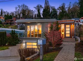 3743 W Commodore Way, Seattle, WA 98199