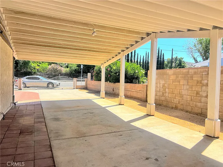 1143 Elizabeth Lake Rd — Photo 42