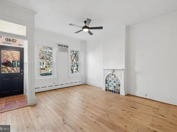 1340 Moore St, Philadelphia, PA 19148