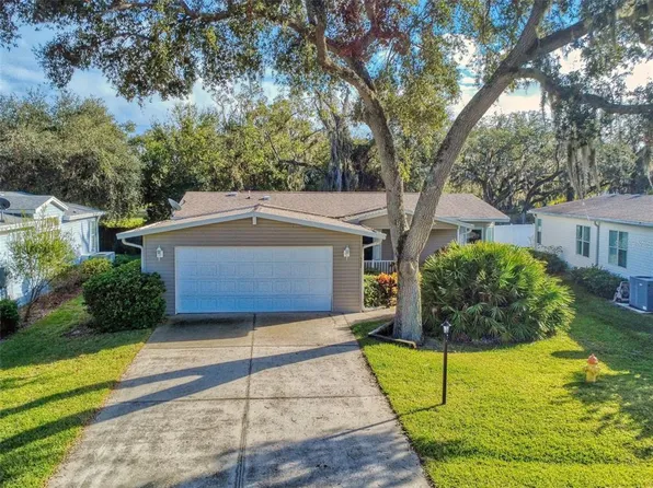 317 Water Landing Dr, Oak Hill, FL 32759