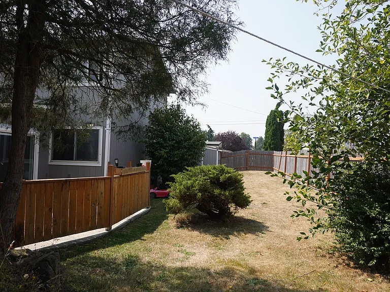 24404 15th Ave S — Photo 2