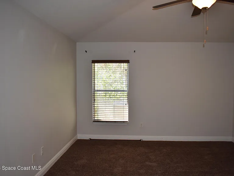 4063 Palladian Way — Photo 22