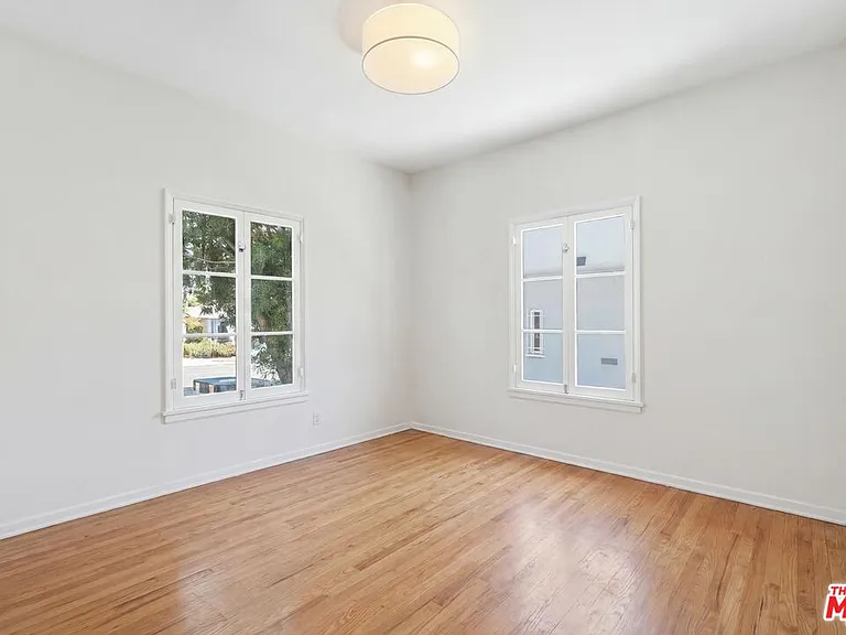 7464 Hollywood Blvd — Photo 14