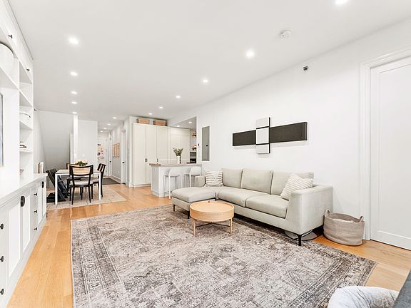 2nd image of 81 Warren St APT 1