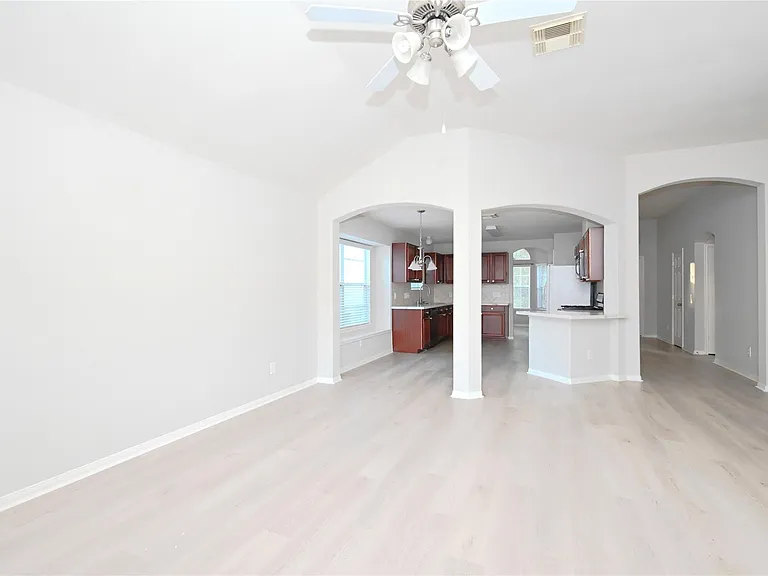 3111 Myrtle Ranch Dr — Photo 2