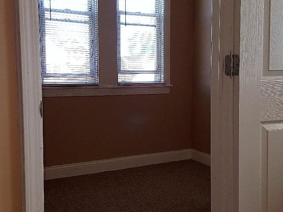 5th image of 4737 S Hermitage Ave #2R