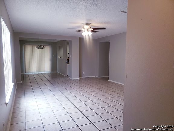 2nd image of 3709 Candlewind Ln