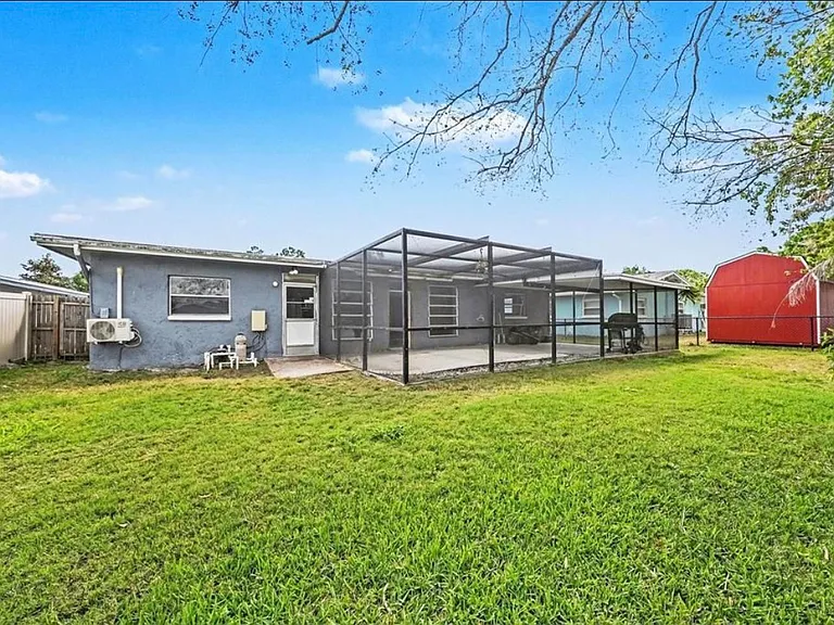 1810 Driftwood Cir S — Photo 10