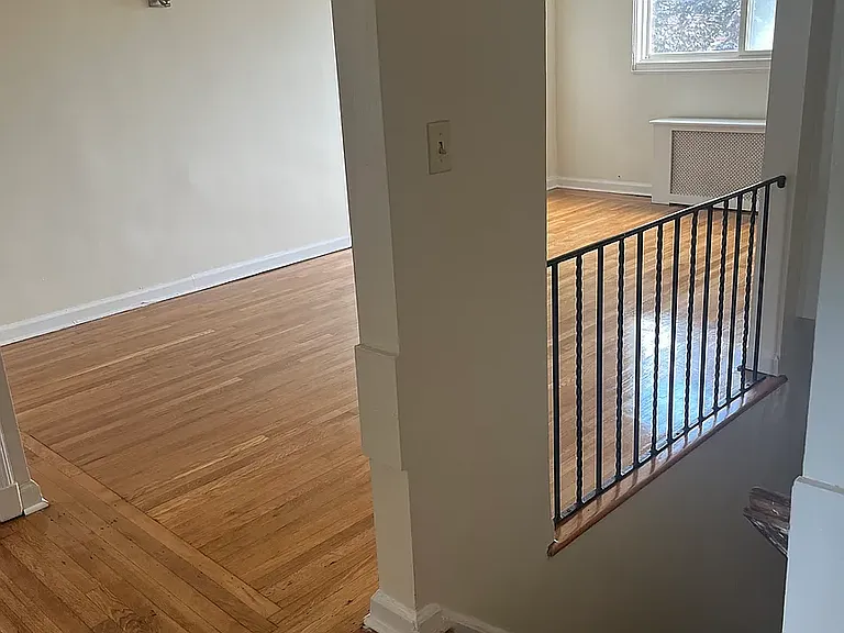 79 Dongan Ave #2 — Photo 2