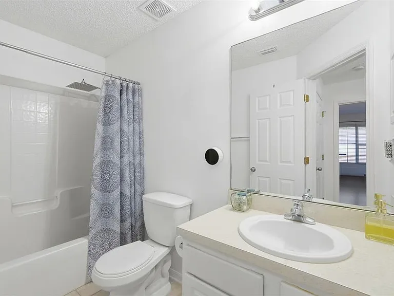 6 Reybury Ln — Photo 36