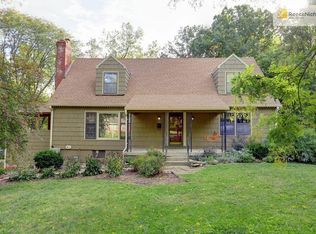 6131 Terrydale St, Overland Park, KS 66202