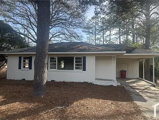 3 bed, 1500 sqft, $1,444 — Photo 1