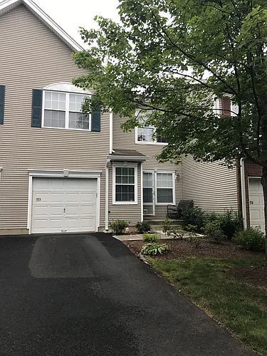 353 Cynthia Ln Photo 1