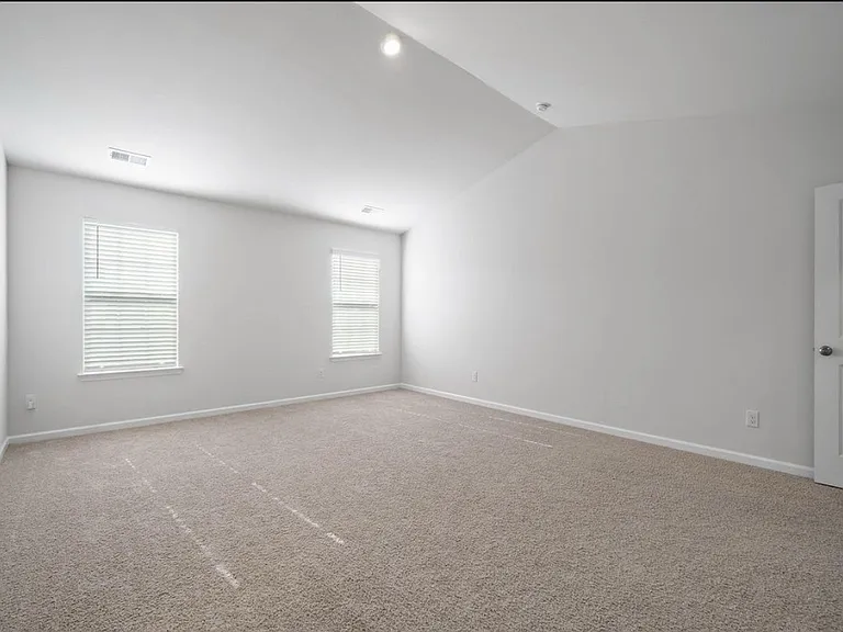 2132 Highland Knoll Dr — Photo 37