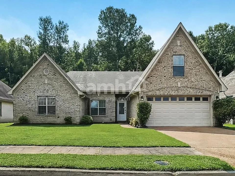 1679 Farkleberry Dr