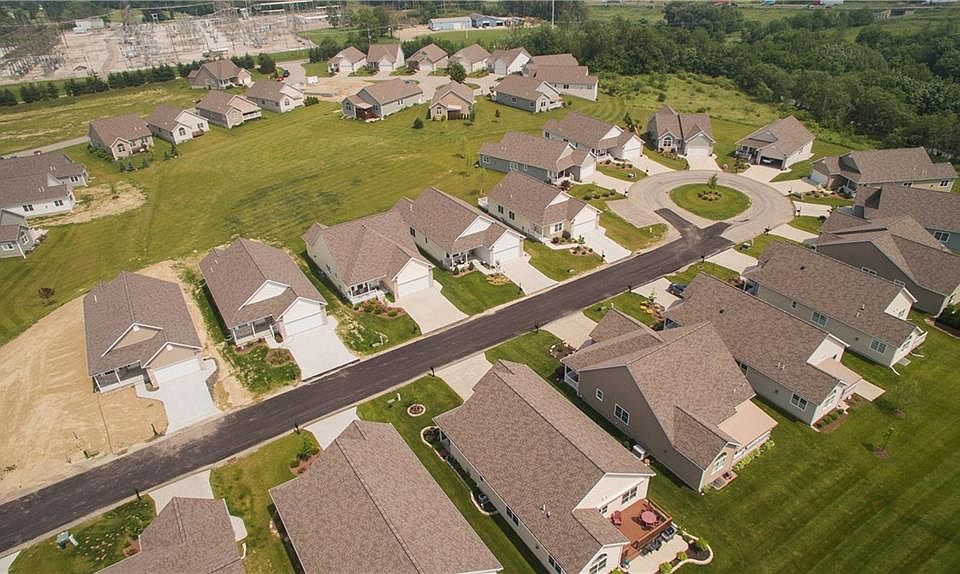 2nd image of 626 Fieldstone Dr #94