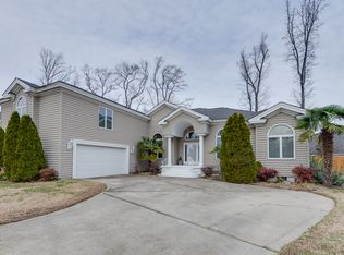 3308 Shakespeare Ct, Virginia Beach, VA 23452
