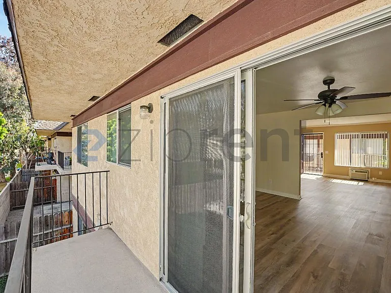 3523 W Savanna St #9 — Photo 11