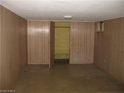 5th image of 4420 Kenmore Ave