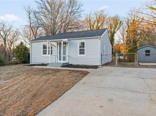 1113 Countryside Dr, High Point, NC 27265