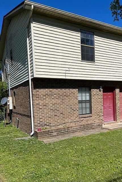 1st image of 1127 Leaf Ave