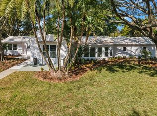 5815 Bahama Shores Dr S, Saint Petersburg, FL 33705