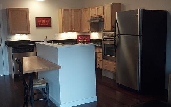 3rd image of 801 N Orange St Unit 312
