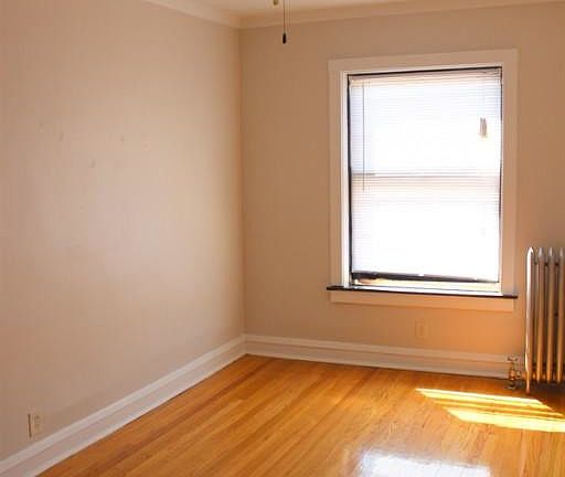 5th image of 2100 W Ainslie St #21121S