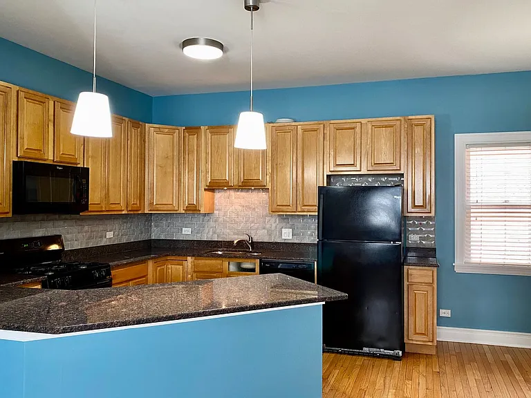 615 South Blvd #B — Photo 2