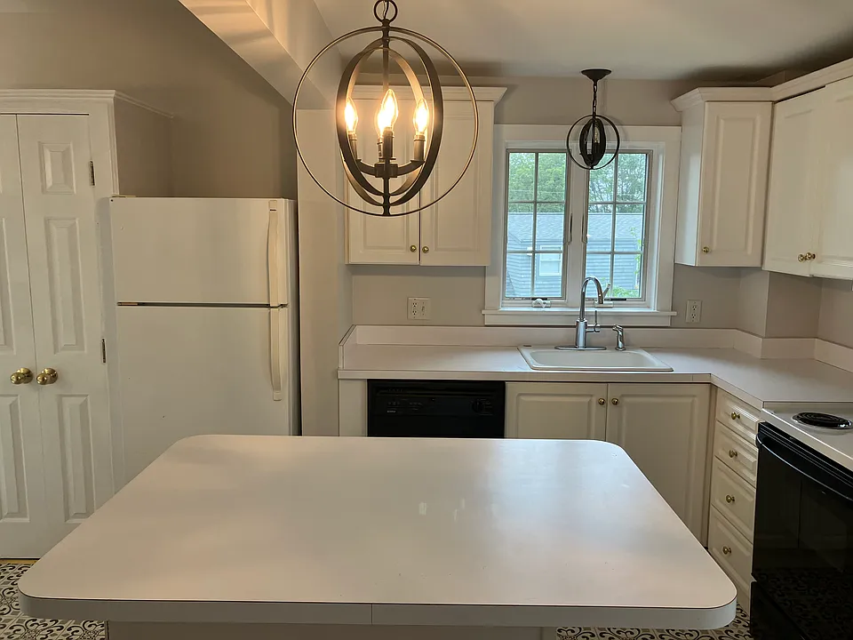 26 Otis Ave #1
