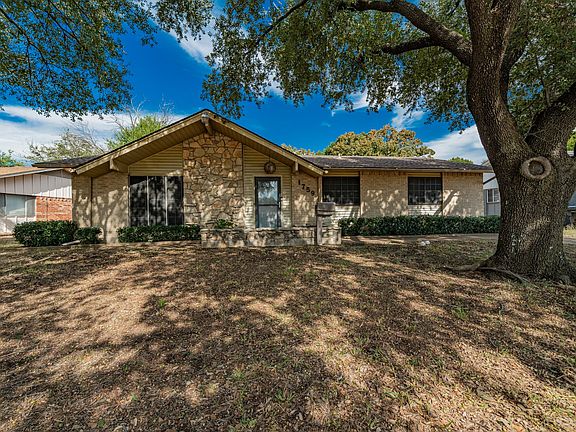 3rd image of 1759 Gross Rd