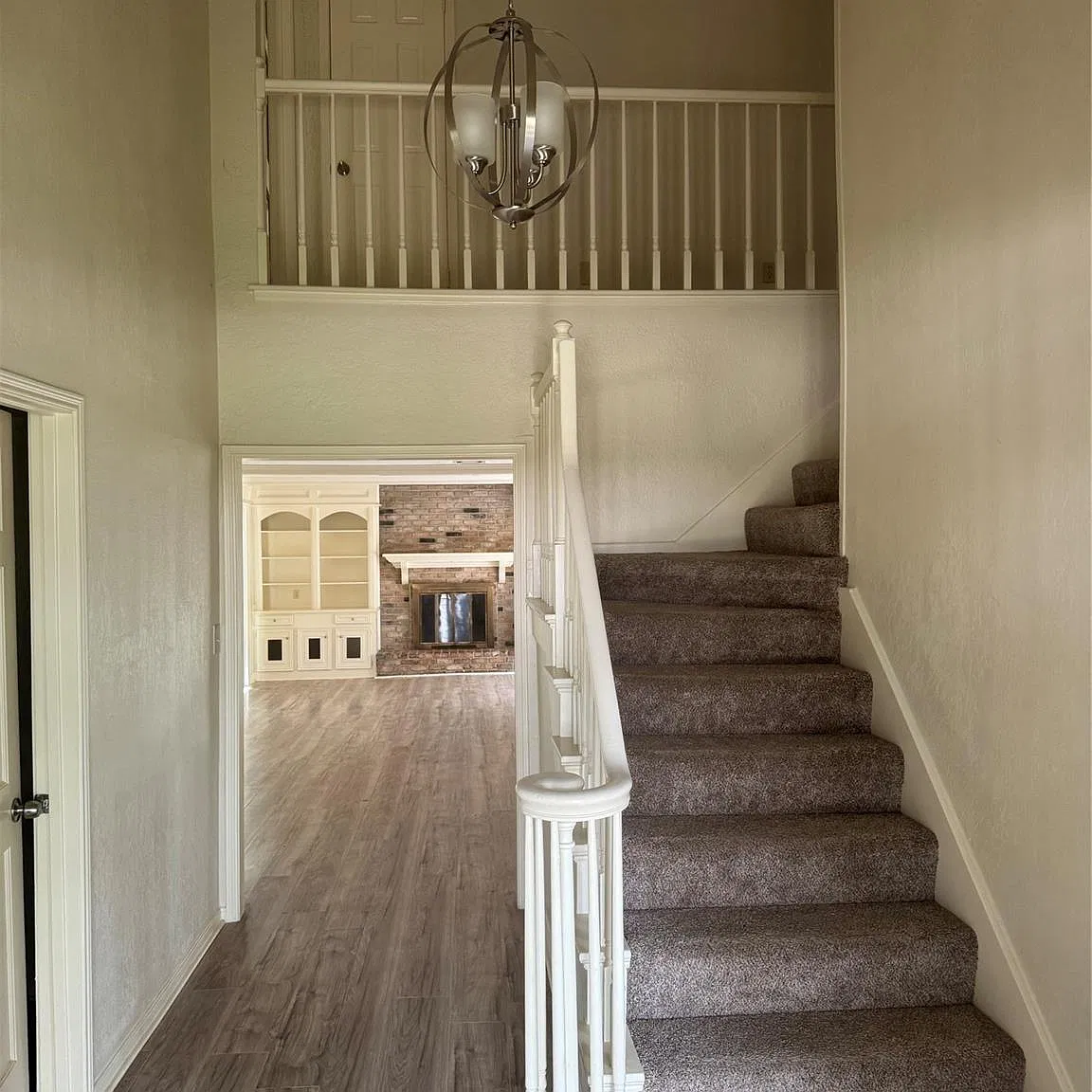 5 bed, 3.5 bath, 3079 sqft, $2,495 — Photo 3