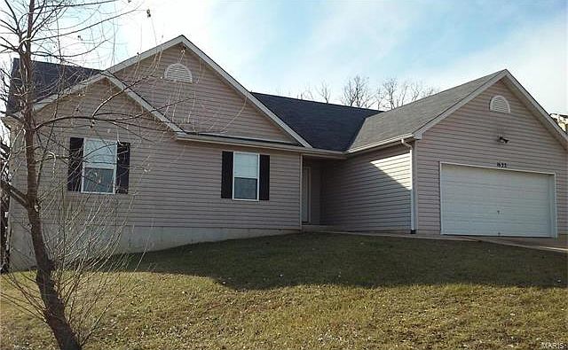 1st image of 1622 Saint Charles Dr