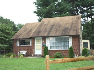 3762 Clearwater Ln, Brookhaven, PA 19015