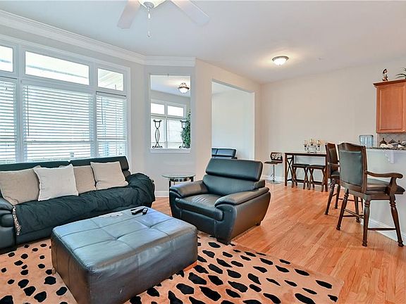 5th image of 1267 Creekside Pl SE