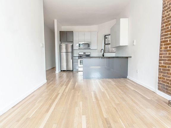 4th image of 201 W 81st St APT 5F