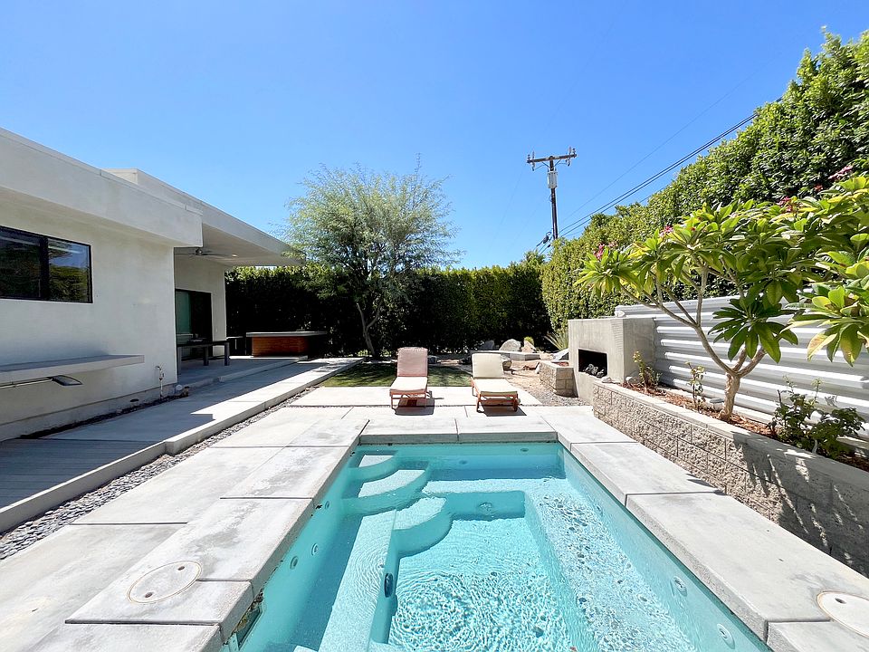 1st image of 67690 El Sombrero Ln