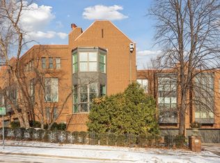 1210 Mount Curve Ave, Minneapolis, MN 55403
