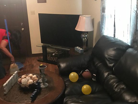 5th image of 740 Saint Charles St