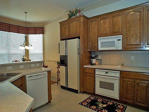 4th image of 5207 Pineglen Ct