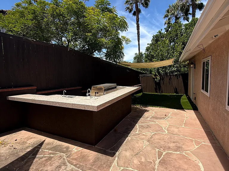 709 Bozanich Cir #B — Photo 24