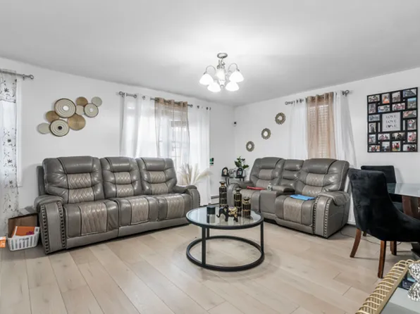 31 Bennington St #1, Lawrence, MA 01841
