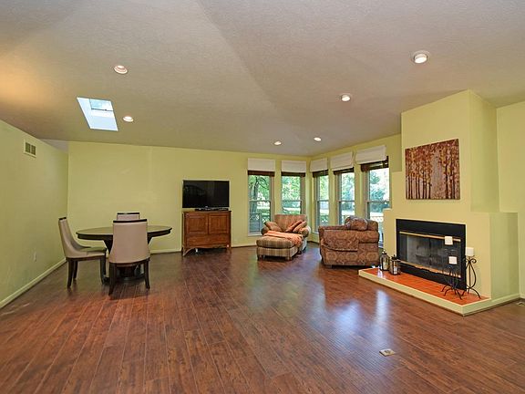 4th image of 1487 Jonquilmeadow Dr