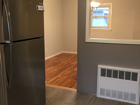4th image of 172 Nassau Blvd APT 2