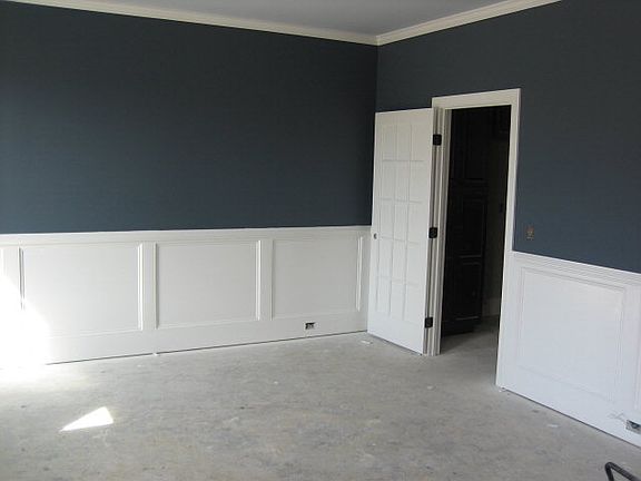 2nd image of 215 Dominion Dr
