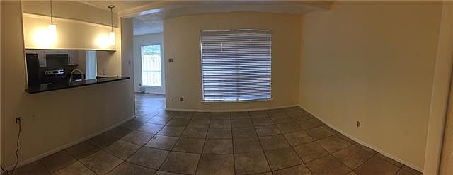 1st image of 428 Arborview Dr