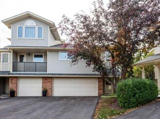 17 NE Millrise Ln SW, Calgary, AB T2Y2C3