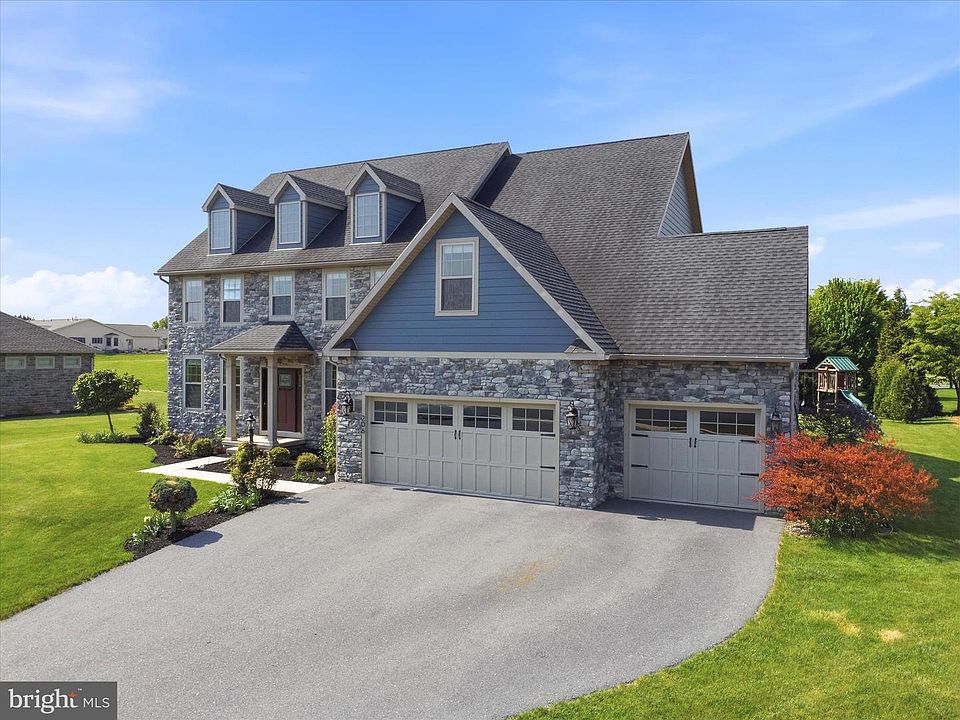 1st image of 206 Matthew Dr